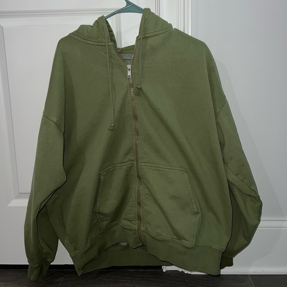 Brandy Melville Zip-up Hoodie